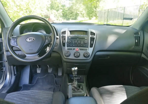 Kia Ceed cena 14500 przebieg: 279192, rok produkcji 2009 z Kraków małe 137